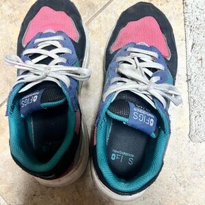 New Balance Pink and Teal Sneakers